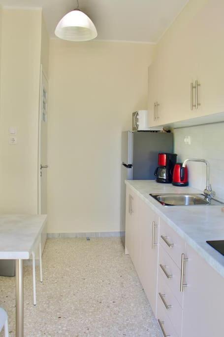 Glyfada Path Of Poets Apartment Athens Exterior photo